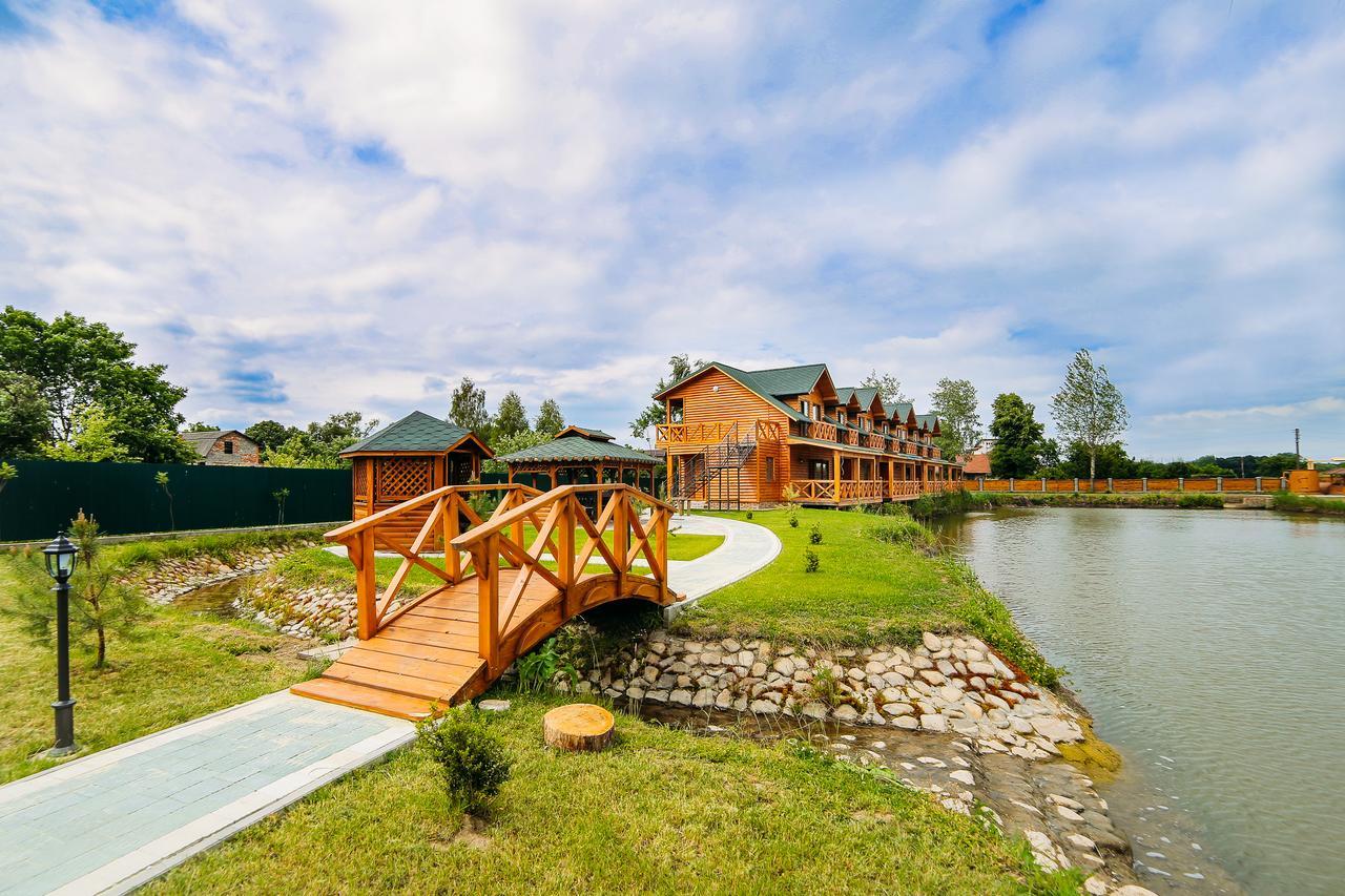 Zarichna Hotell Drohobytj Exteriör bild