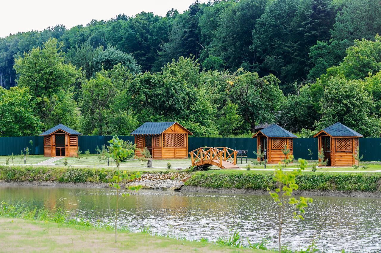 Zarichna Hotell Drohobytj Exteriör bild