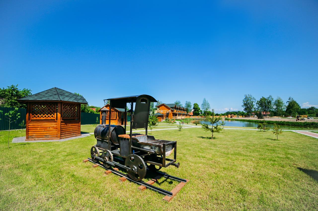 Zarichna Hotell Drohobytj Exteriör bild