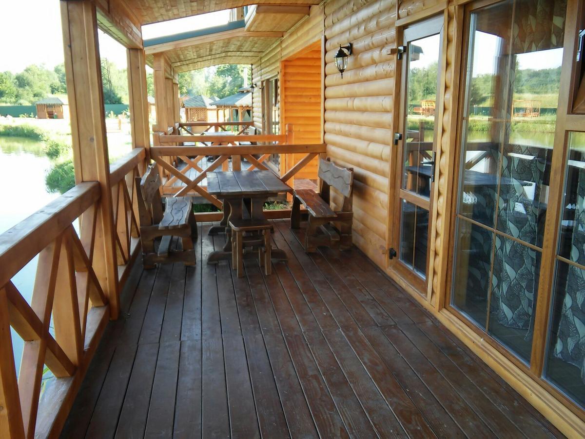 Zarichna Hotell Drohobytj Exteriör bild