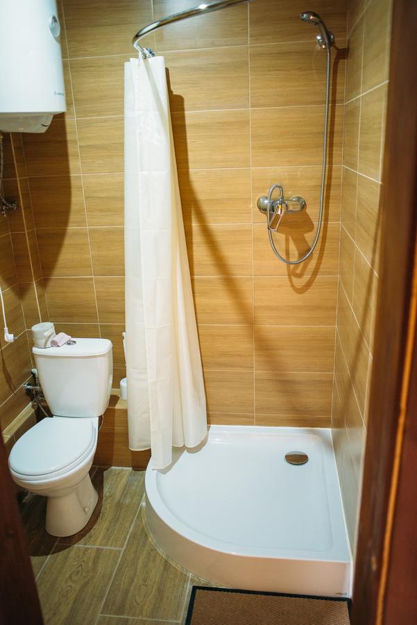 Zarichna Hotell Drohobytj Exteriör bild